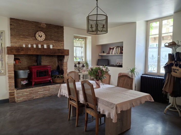 Image No.12-8 Bed House for sale