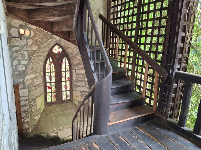 Image No.5-8 Bed House for sale