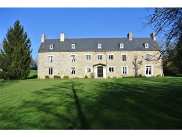 1 - Le Molay-Littry, Maison