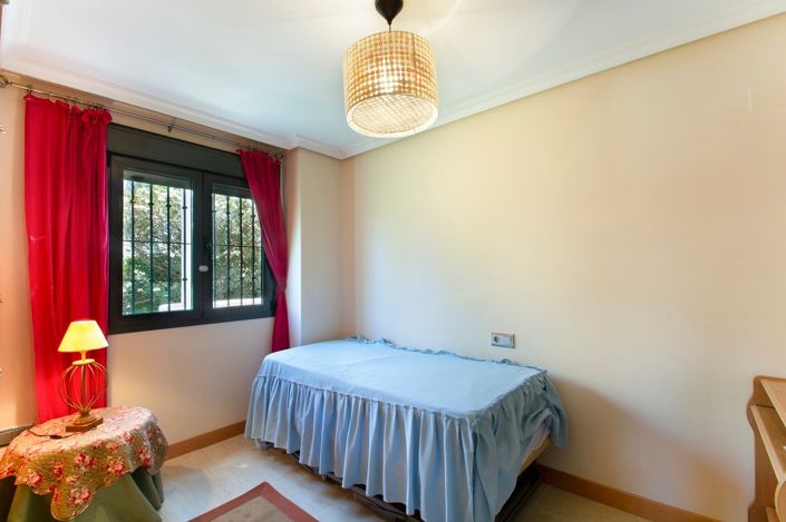 Image No.15-3 Bed Apartment for sale