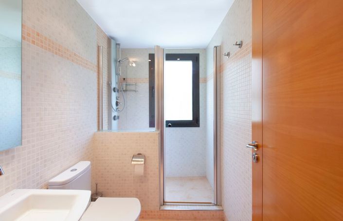 Image No.19-3 Bed Apartment for sale