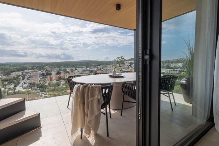 Image No.4-4 Bed Apartment for sale