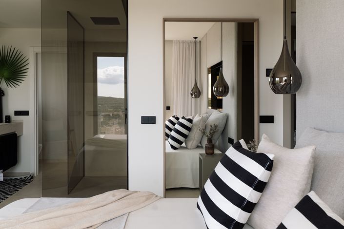 Image No.21-4 Bed Apartment for sale