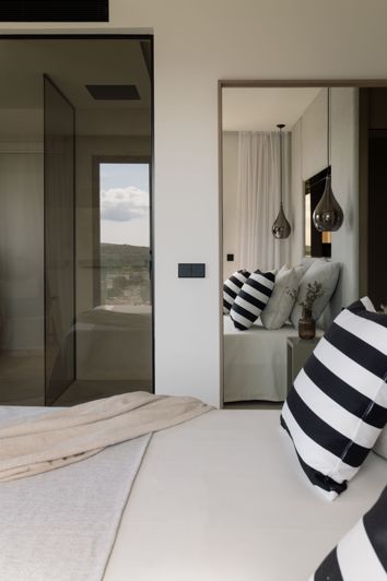 Image No.22-4 Bed Apartment for sale