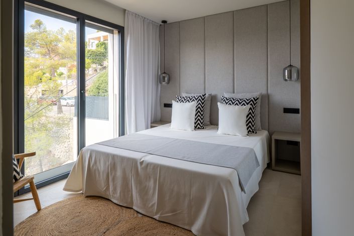 Image No.3-4 Bed Apartment for sale