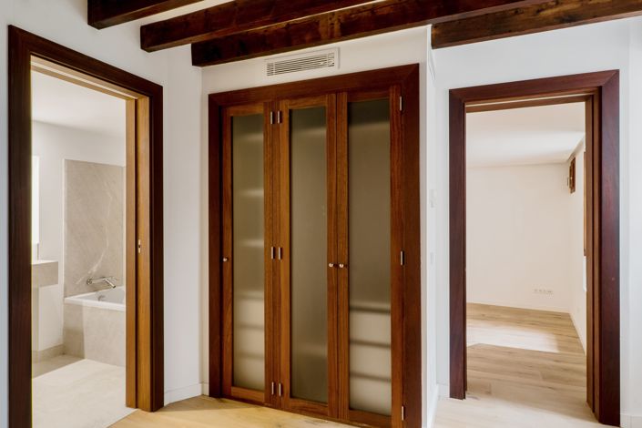 Image No.11-2 Bed House for sale