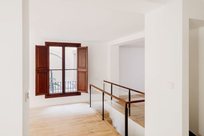 Image No.15-2 Bed House for sale