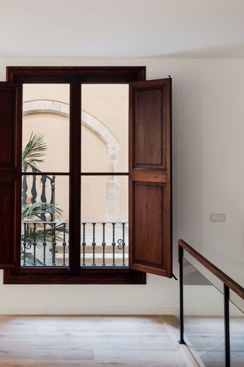 Image No.5-2 Bed House for sale