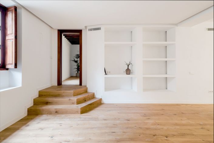 Image No.6-2 Bed House for sale