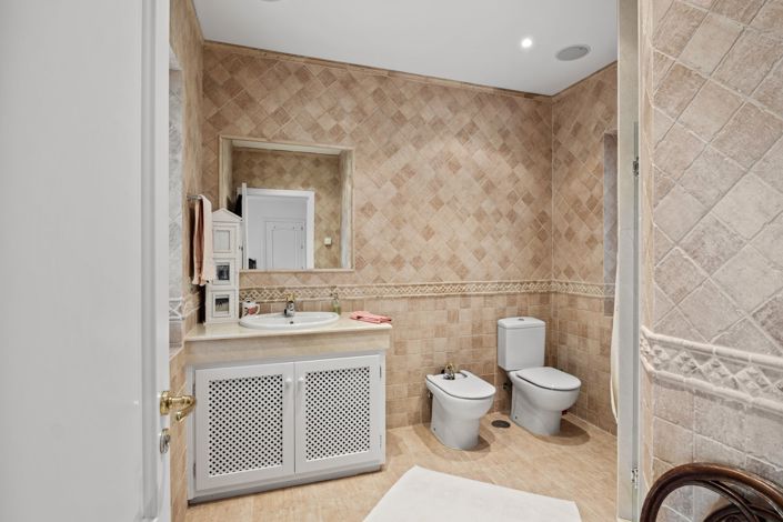 Image No.23-Villa de 4 chambres à vendre à Benahavis