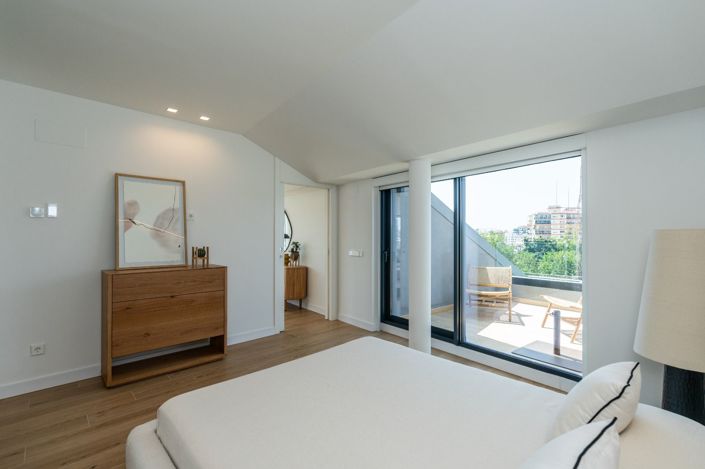 Image No.17-3 Bed Penthouse for sale