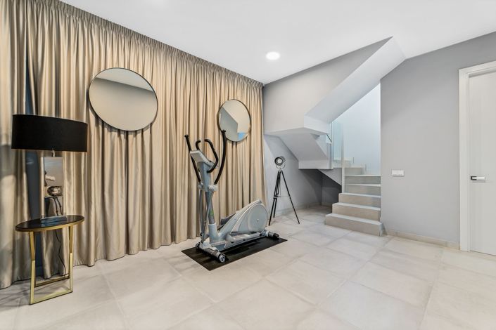 Image No.12-Villa de 4 chambres à vendre à Estepona