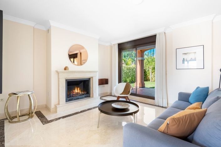 Image No.2-3 Bed Villa for sale