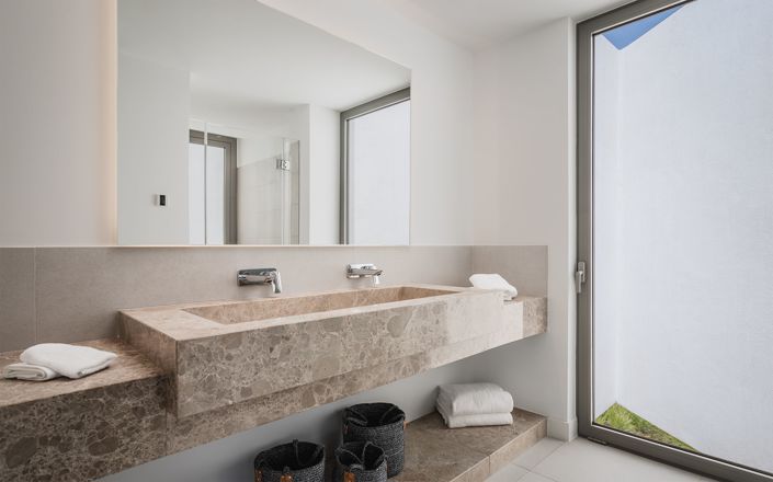 Image No.6-Villa de 5 chambres à vendre à Estepona