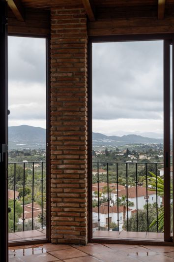 Image No.23-13 Bed Villa for sale