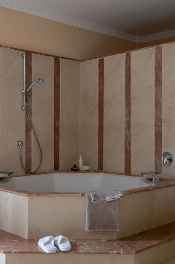 Image No.27-13 Bed Villa for sale