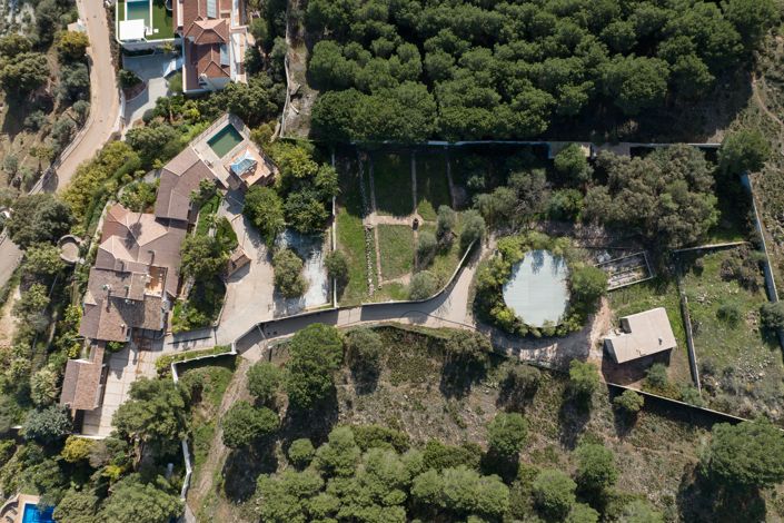 Image No.4-13 Bed Villa for sale