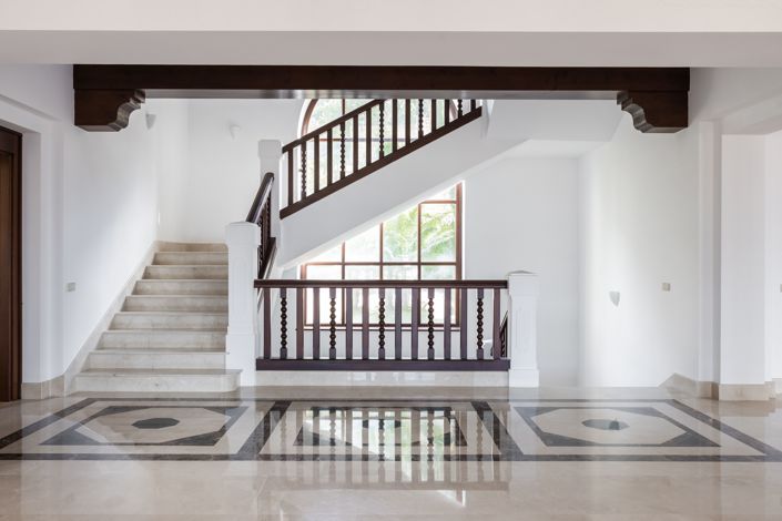 Image No.14-10 Bed Villa for sale