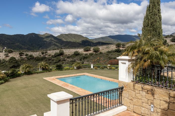 Image No.19-10 Bed Villa for sale