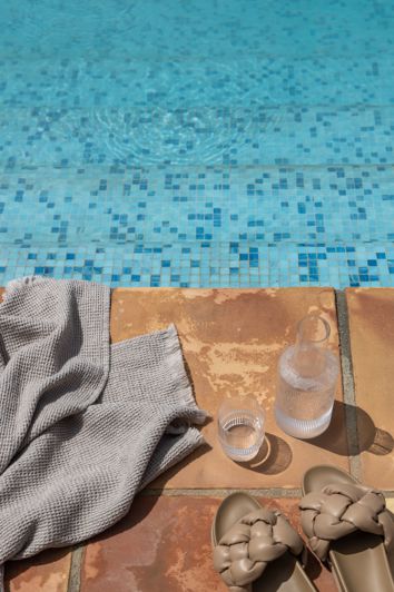 Image No.20-10 Bed Villa for sale