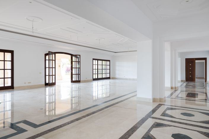 Image No.6-10 Bed Villa for sale