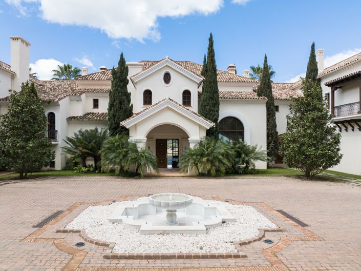 Image No.4-10 Bed Villa for sale