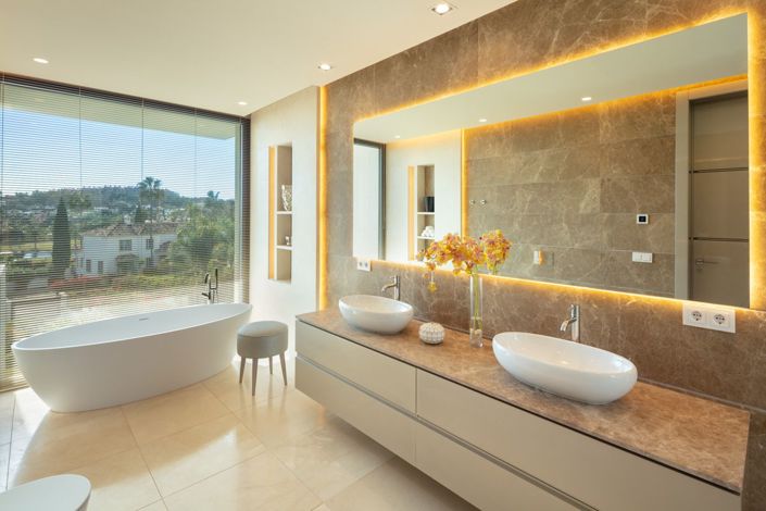 Image No.20-6 Bed Villa for sale