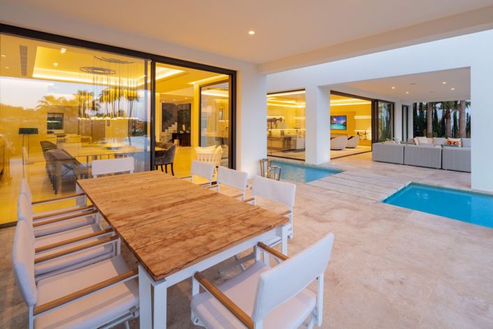 Image No.27-6 Bed Villa for sale