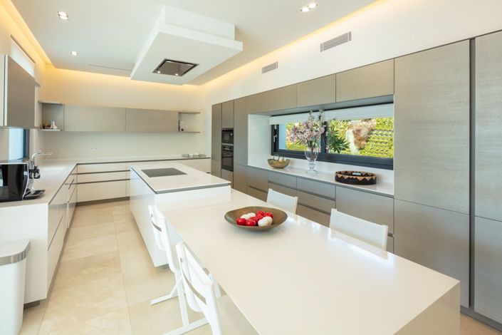 Image No.8-6 Bed Villa for sale