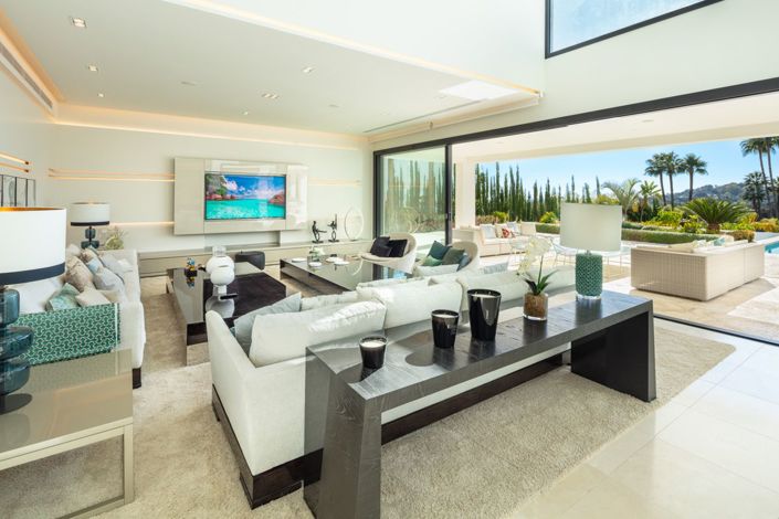 Image No.9-6 Bed Villa for sale