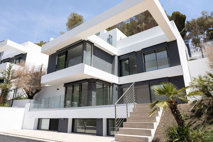 Image No.16-5 Bed Villa for sale