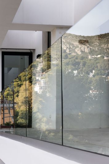 Image No.25-5 Bed Villa for sale