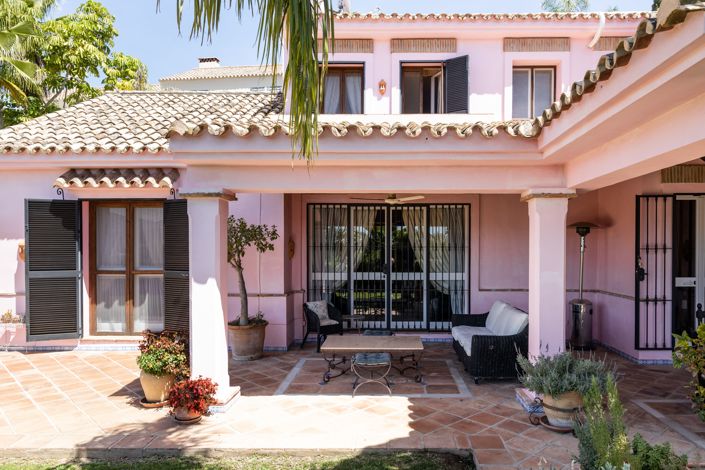 Image No.18-5 Bed Villa for sale