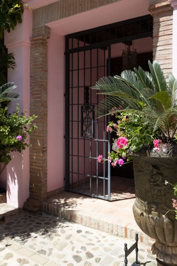 Image No.7-5 Bed Villa for sale