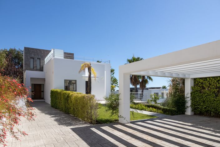 Image No.7-4 Bed Villa for sale