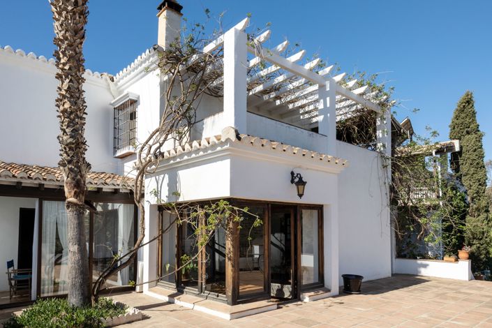 Image No.7-7 Bed Villa for sale