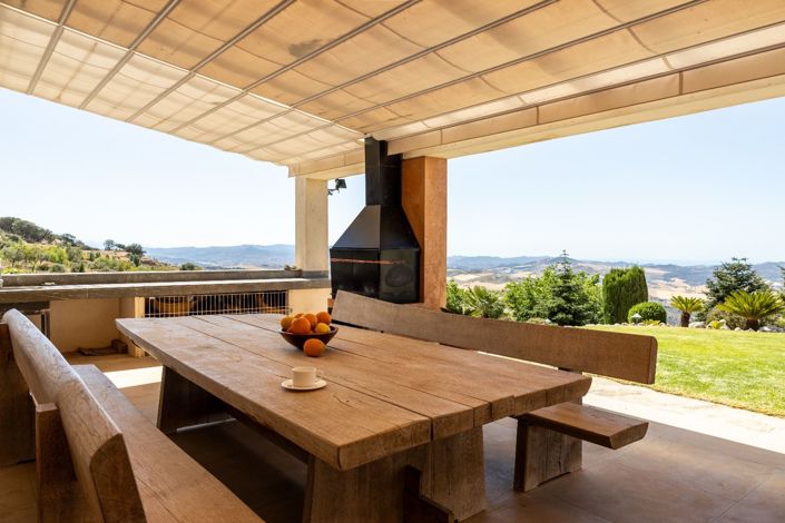 Image No.15-5 Bed Villa for sale