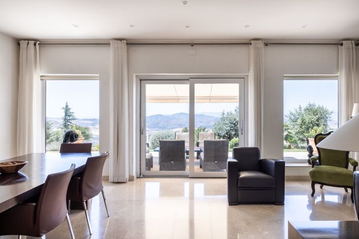 Image No.18-5 Bed Villa for sale