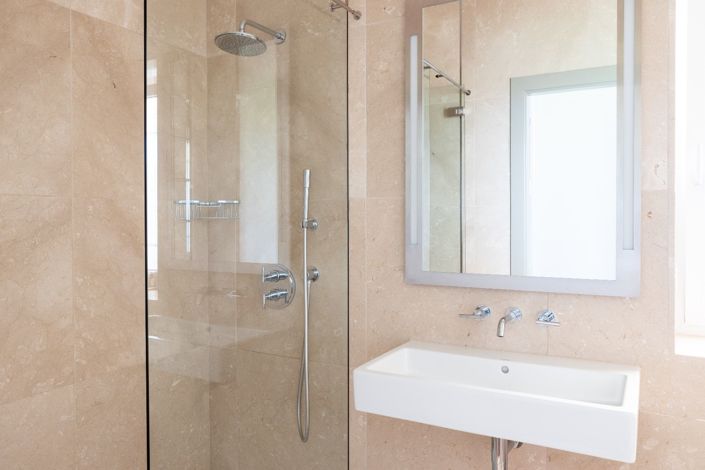 Image No.20-5 Bed Villa for sale