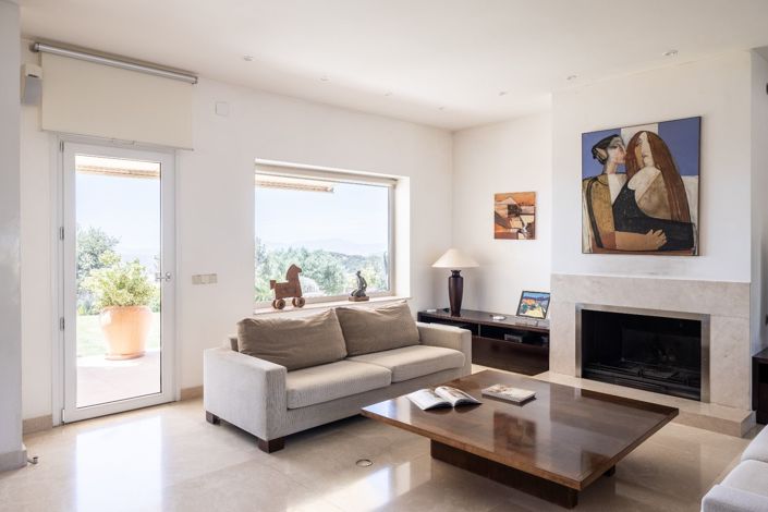 Image No.9-5 Bed Villa for sale