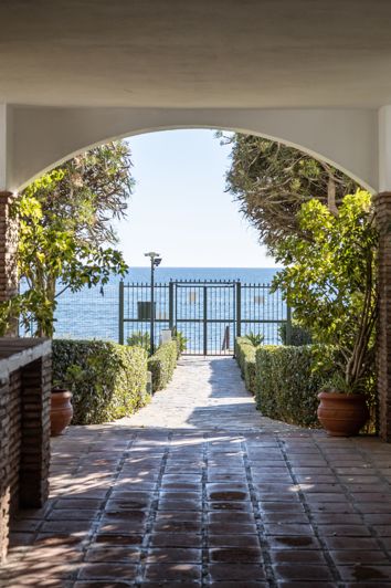 Image No.22-2 Bed Apartment for sale