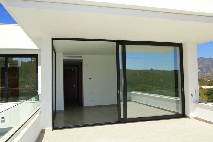 Image No.5-4 Bed Villa for sale