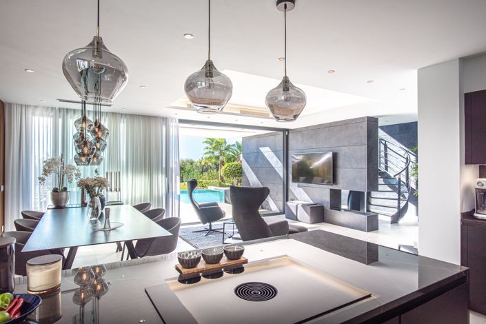 Image No.5-6 Bed Villa for sale