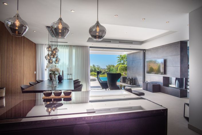 Image No.6-6 Bed Villa for sale