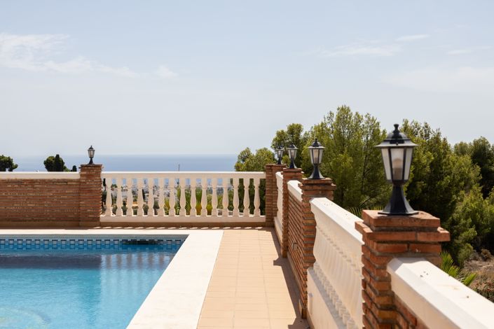 Image No.1-Villa de 5 chambres à vendre à Frigiliana
