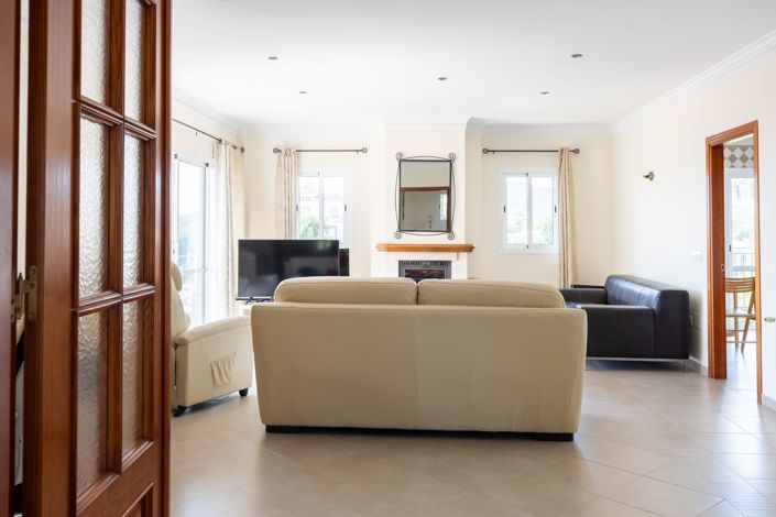 Image No.15-5 Bed Villa for sale