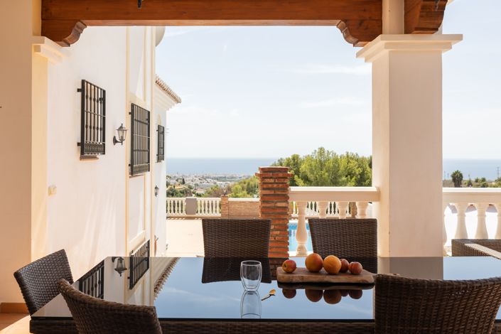 Image No.10-5 Bed Villa for sale