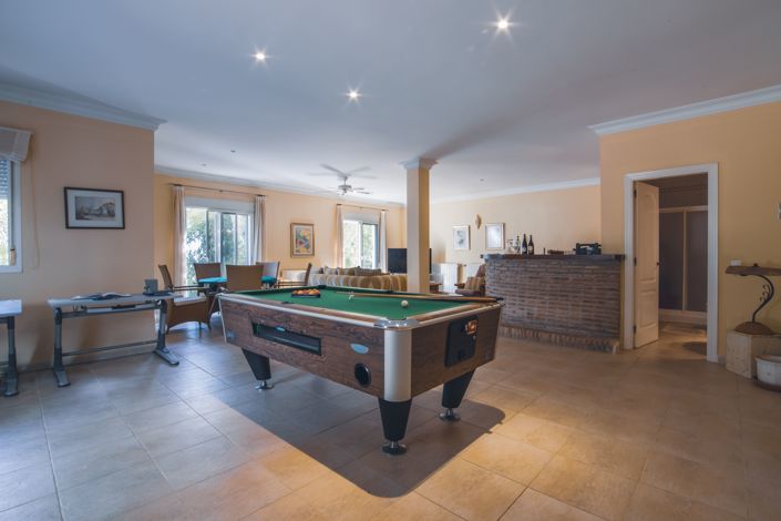 Image No.14-5 Bed House for sale