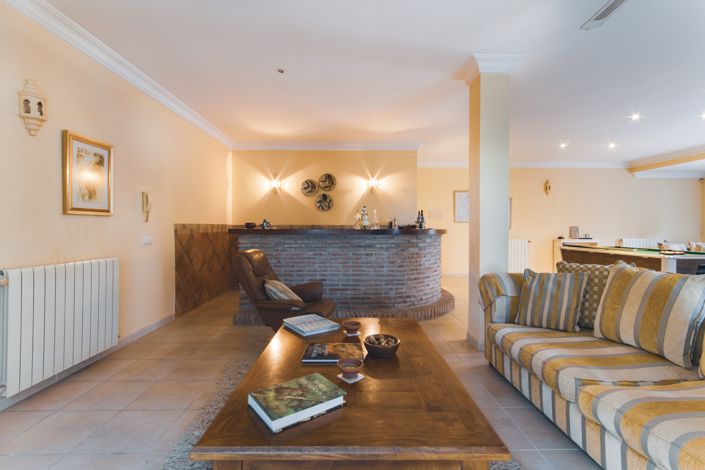 Image No.15-5 Bed House for sale