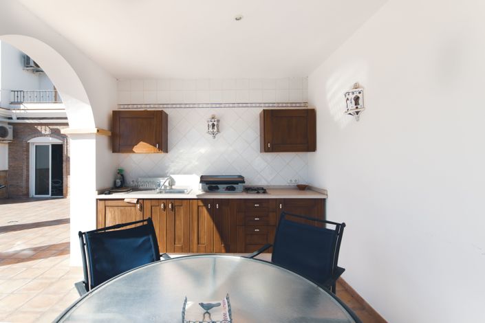 Image No.23-5 Bed House for sale